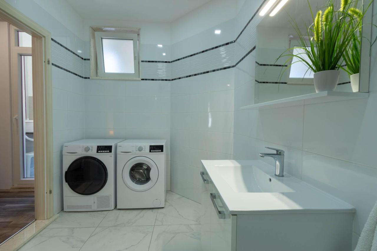 Apartman Dora Подстрана Экстерьер фото